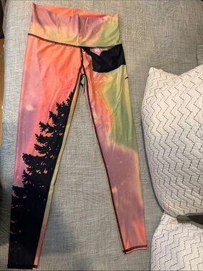 teeki Multicolor Aurora Tree-Print Leggings